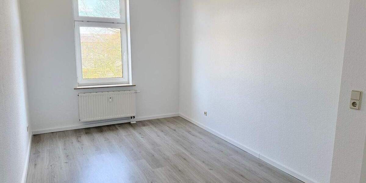Zimmer Chemnitz Gablenz - 3 Zimmer, 71 m&sup2;, 394&euro; | Angebot:26026881