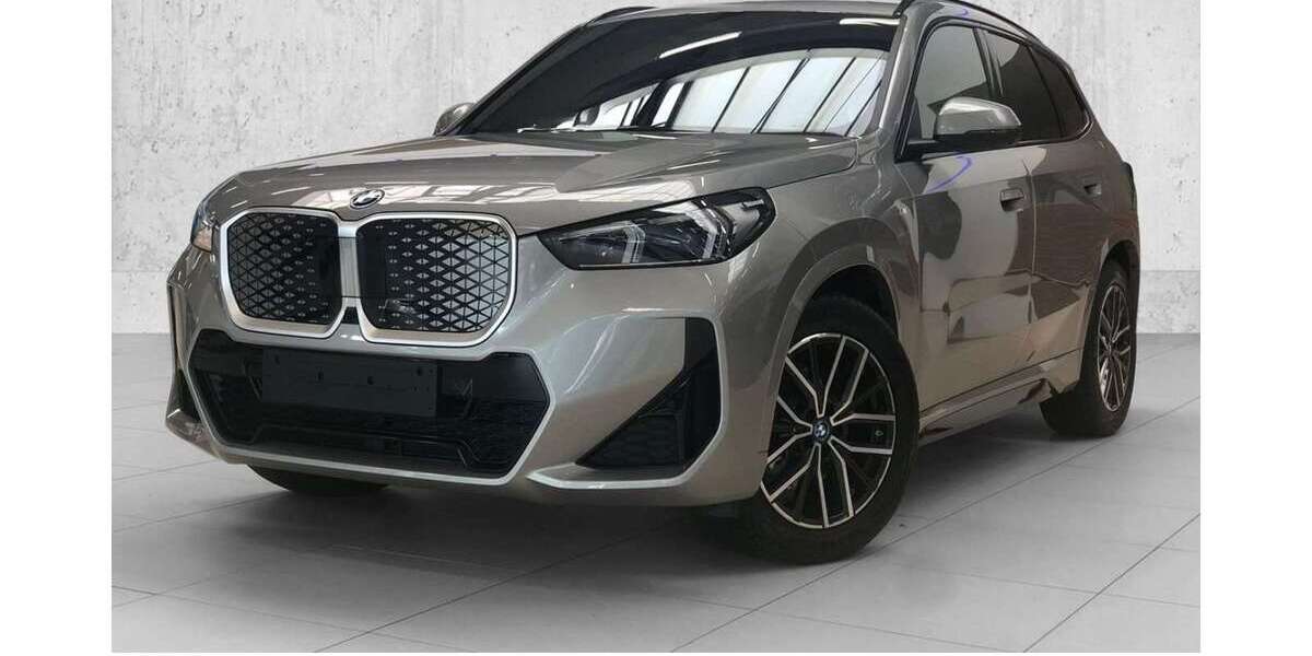 BMW iX1 1.001 km 46.000 &euro; Solingen 42719