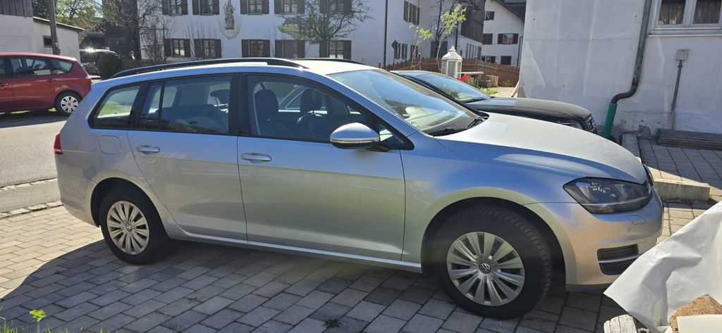 VW Golf 225.000 km 7.999 &euro; Aitrang 87648