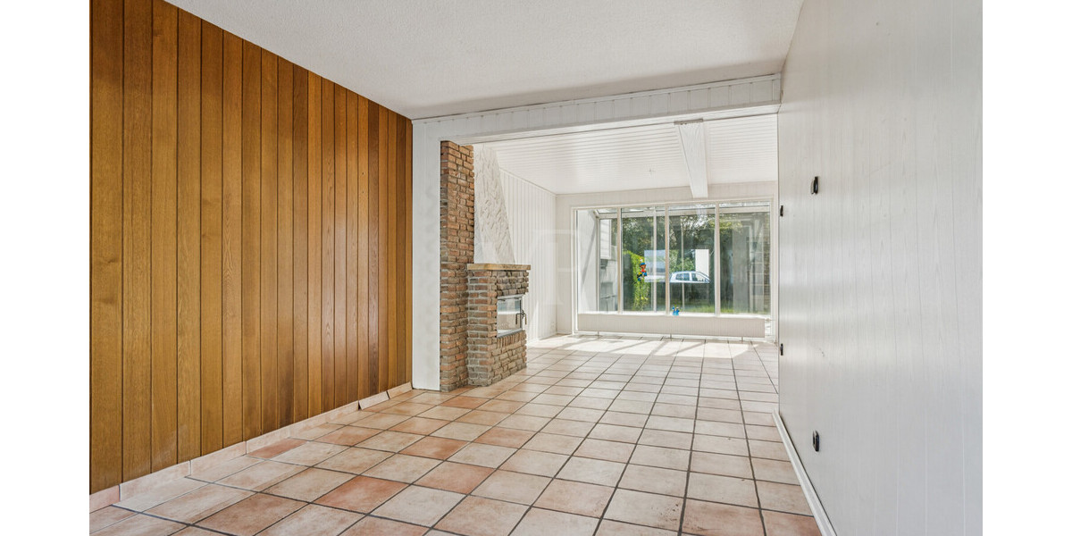 Reihenendhaus mit großem Grundstück, Pool und wohnmobilgeeigneter Doppelgarage - Reihenendhaus Rheine Rheine | Angebot:27165398