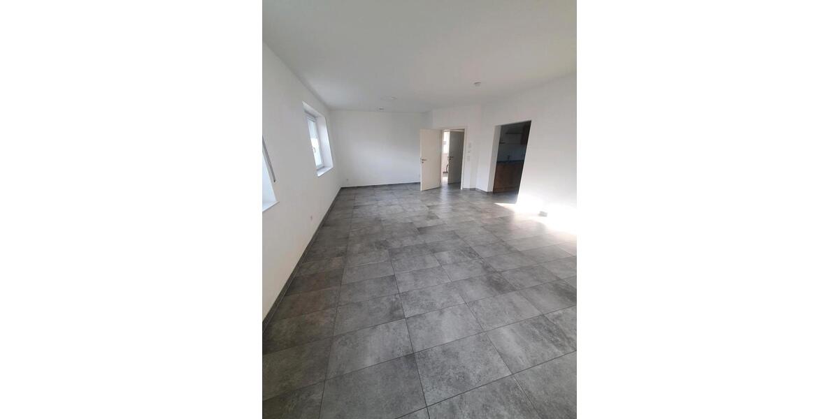 Erdgeschoßwohnung Essen (Oldenburg) - 3 Zimmer, 100 m&sup2;, 880&euro; | Angebot:25455524