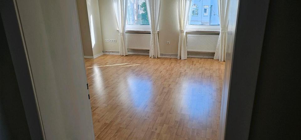 Wohnen auf Zeit Düsseldorf Stadtbezirk 3 - 1 Zimmer, 60 m&sup2;, 750&euro; | Angebot:26409442