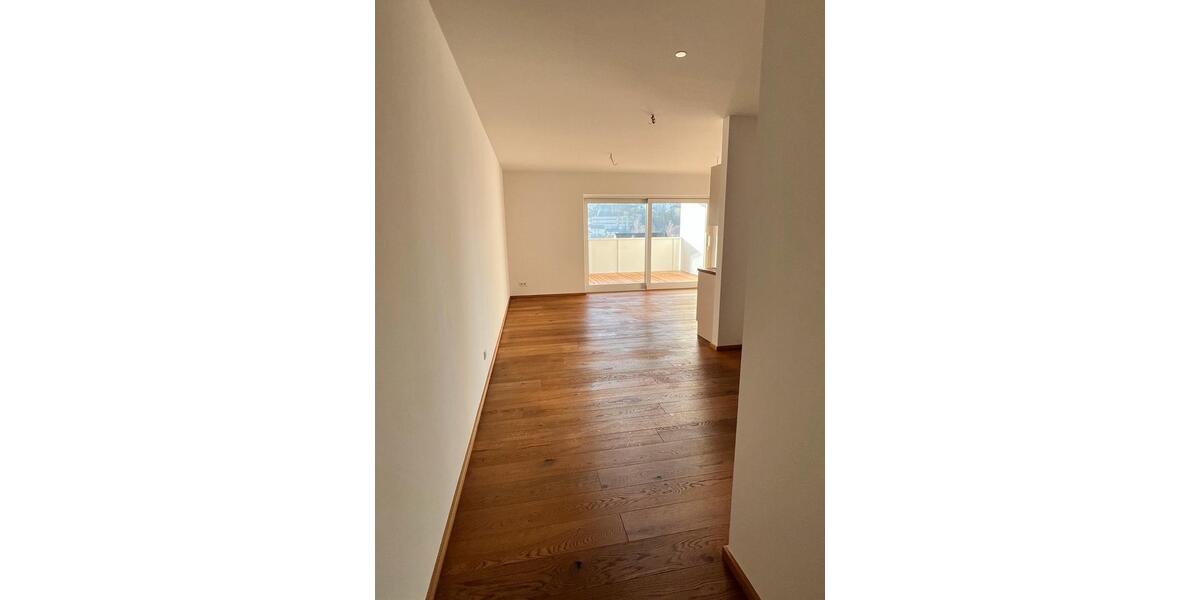 Etagenwohnung Simbach - 2 Zimmer, 63 m&sup2;, 550&euro; | Angebot:26480050
