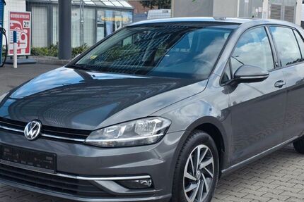 VW Golf 203.000 km 8.499 &euro; Berlin 12439