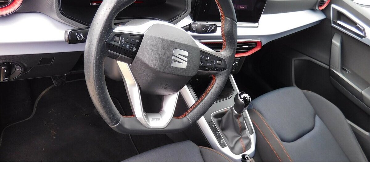 Seat Arona 1.0 Style Edition TSI BMT Navi Klima Alu 35.500 km 17.390 &euro; Vordorf 38533