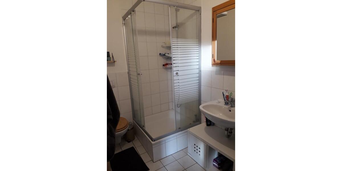 Etagenwohnung Lüdersdorf - 2.5 Zimmer, 74 m&sup2;, 500&euro; | Angebot:25219516