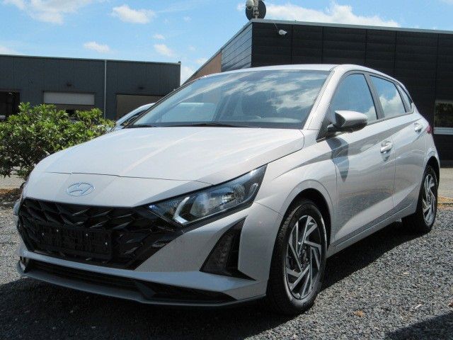 Hyundai i20 1.750 km 21.490 € Heinsberg 52525