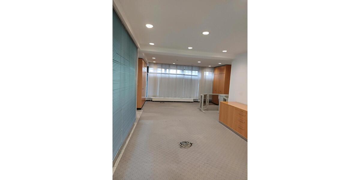 Gewerbeobjekt Attendorn - 750&euro; | Angebot:26402752