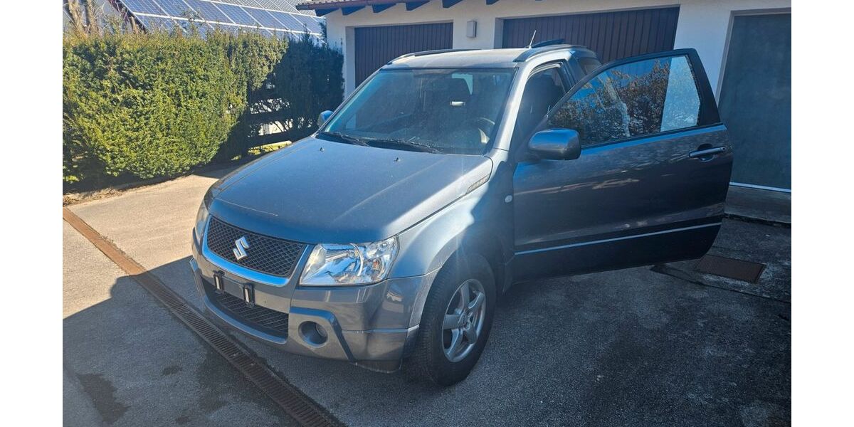 Suzuki Grand Vitara 82.820 km 7.200 &euro; Weil 86875