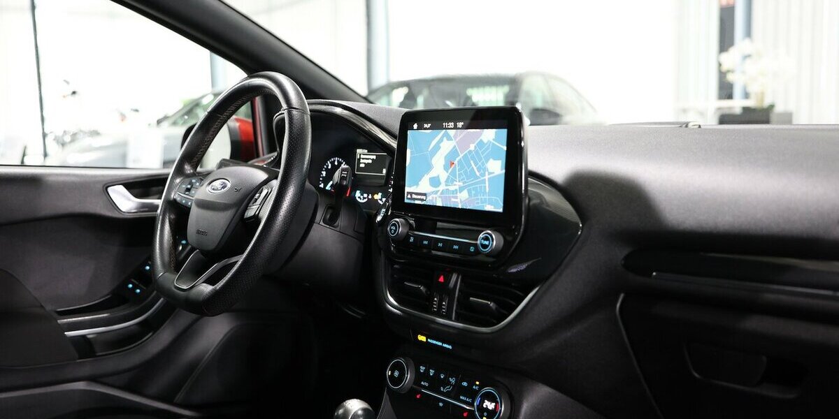 Ford Fiesta 1.0 EB ST-LINE SPORT / LED / NAVI+APPLE 89.000 km 11.777 &euro; Hamm 59077