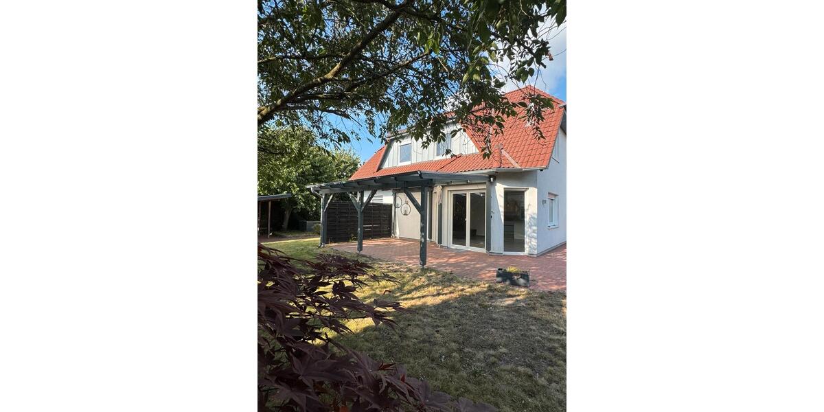 Modernes Einfamilienhaus zu vermieten mit schönem Garten 5 zimmer