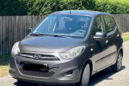 Hyundai i10 137.000 km 2.499 &euro; München 81247