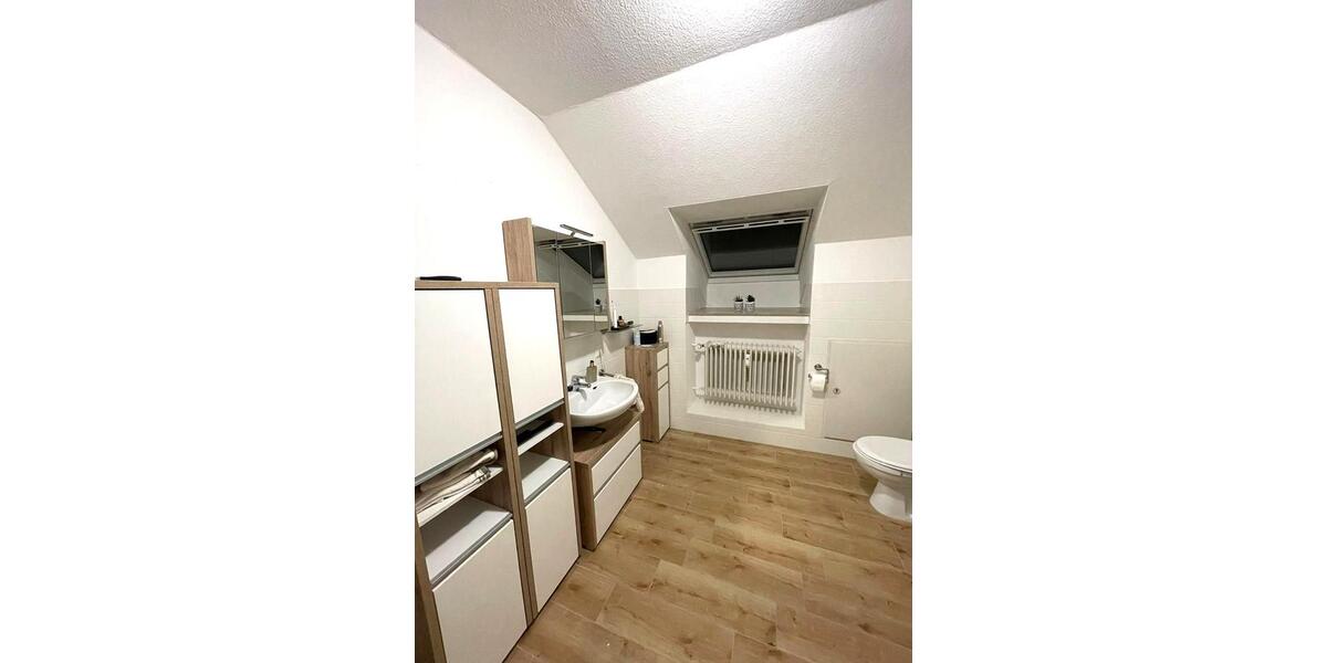 Dachgeschoßwohnung Harsewinkel - 3 Zimmer, 84 m&sup2;, 219.000&euro; | Angebot:25205117