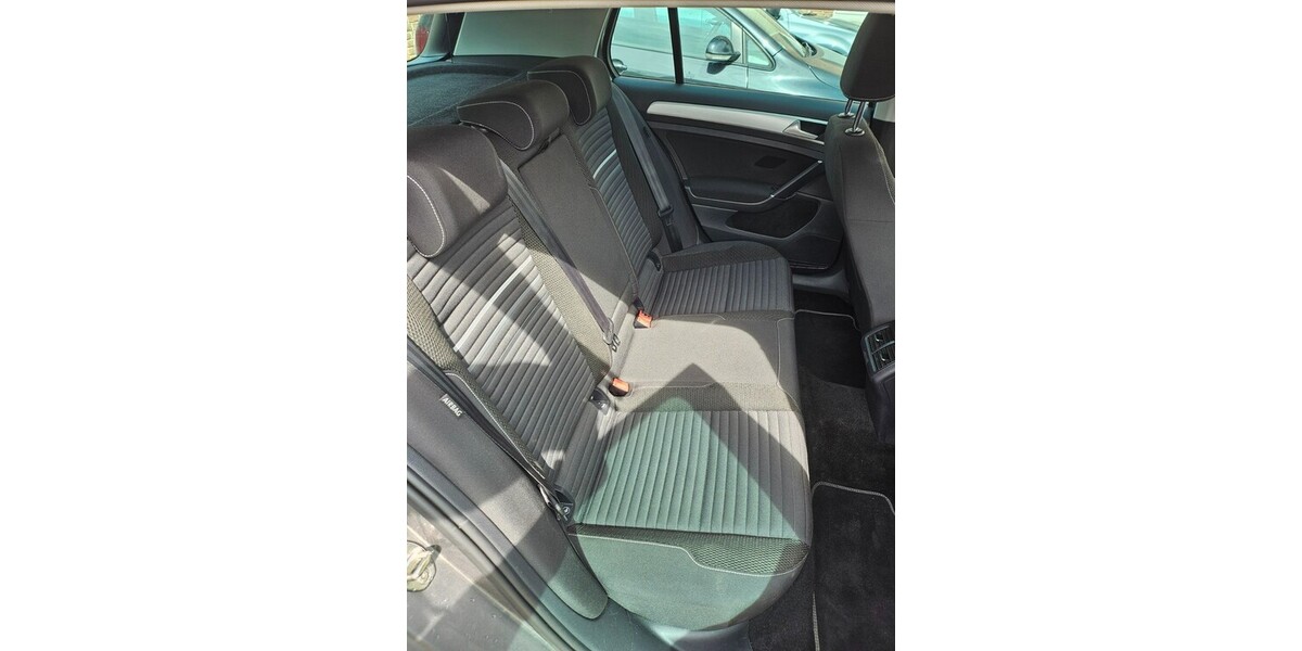 VW Golf VII 84.100 km 14.500 &euro; Oerlinghausen 33813