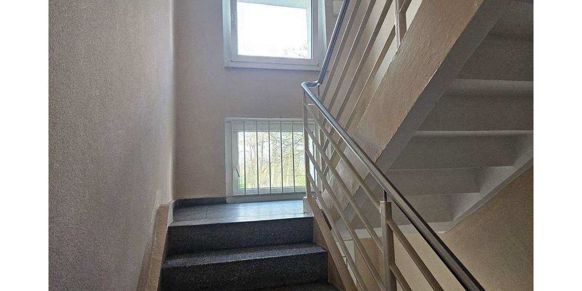 Etagenwohnung Halle Damaschkestraße - 3 Zimmer, 60 m&sup2;, 109.000&euro; | Angebot:25780029