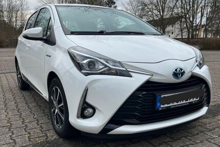 Toyota Yaris 88.500 km 13.850 &euro; Troisdorf 53840