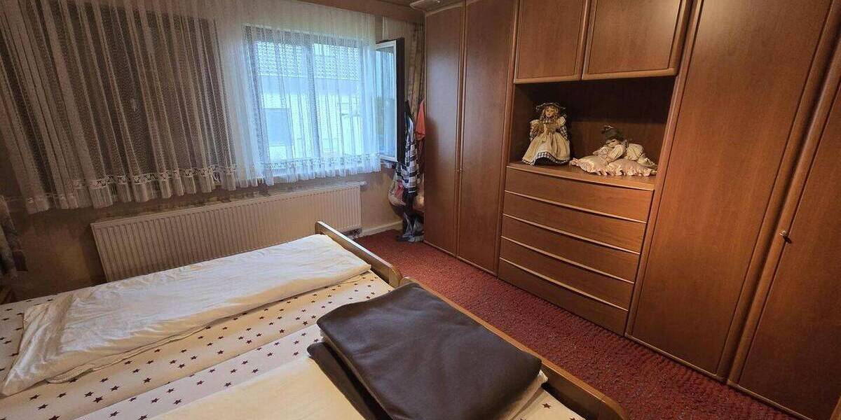 Mehrfamilienhaus, Wohnhaus Altensteig Überberg - 5 Zimmer, 144 m&sup2;, 420.000&euro; | Angebot:25746461