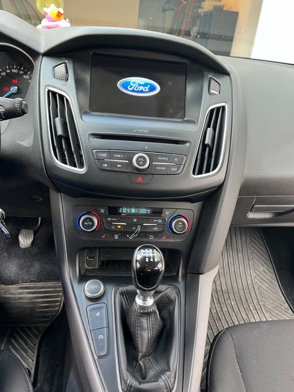 Ford Focus 72.300 km 11.300 € Schrobenhausen 86529