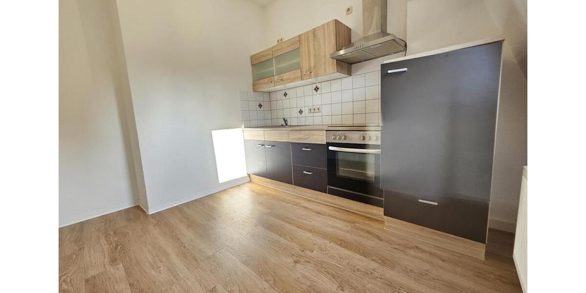 Dachgeschoßwohnung Werdau - 3 Zimmer, 56 m&sup2;, 307&euro; | Angebot:26665630