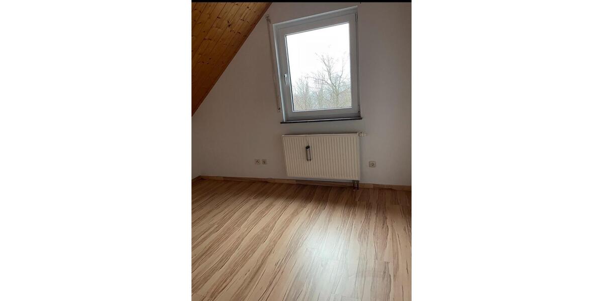 Dachgeschoßwohnung Halver - 3 Zimmer, 70 m&sup2;, 663&euro; | Angebot:24868263
