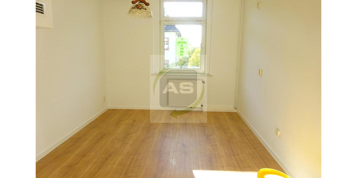 Etagenwohnung Zwickau Zwickau-West - 4 Zimmer, 120 m&sup2;, 795&euro; | Angebot:26621727