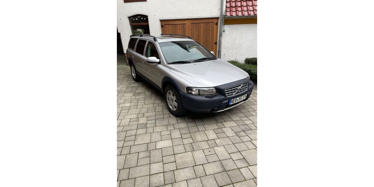Volvo XC70 198.000 km 13.600 &euro; Laucha/U. 06636