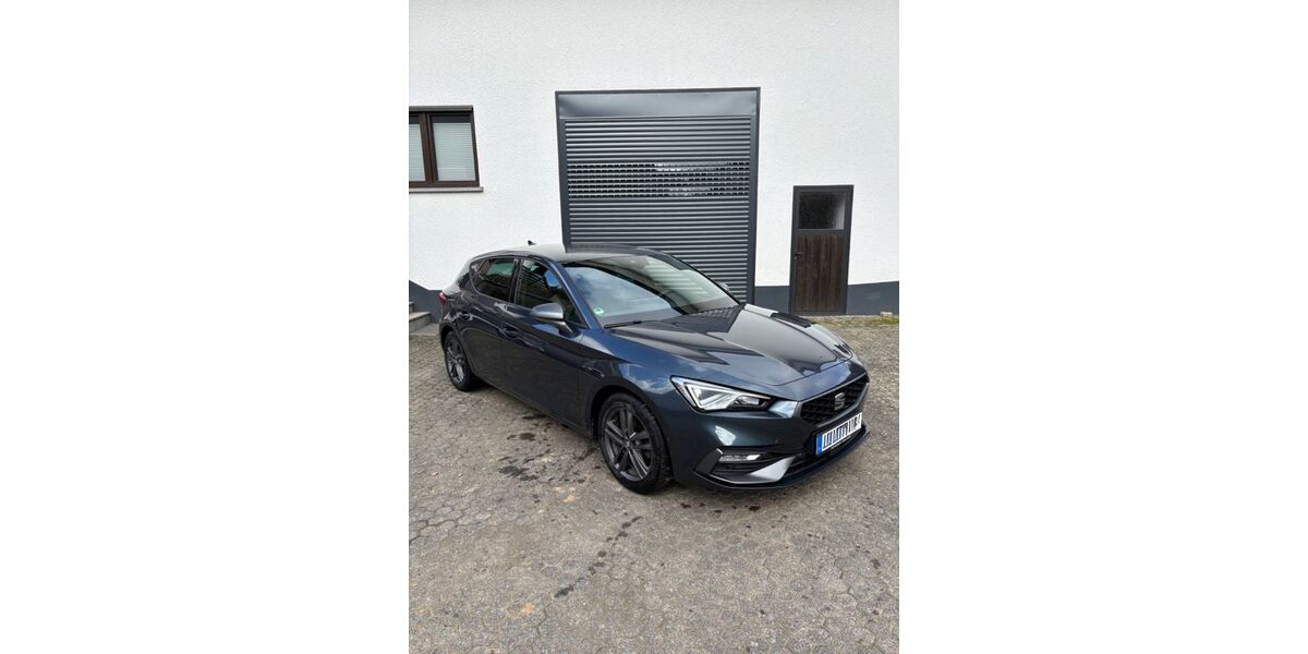 Seat Leon 76.500 km 19.900 &euro; Lind-Obliers 53506