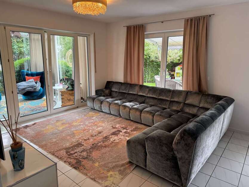 Haus zum Mieten in Frankfurt 2.550 € 145 m²