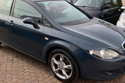 Seat Leon 79.788 km 6.990 &euro; Euskirchen 53879