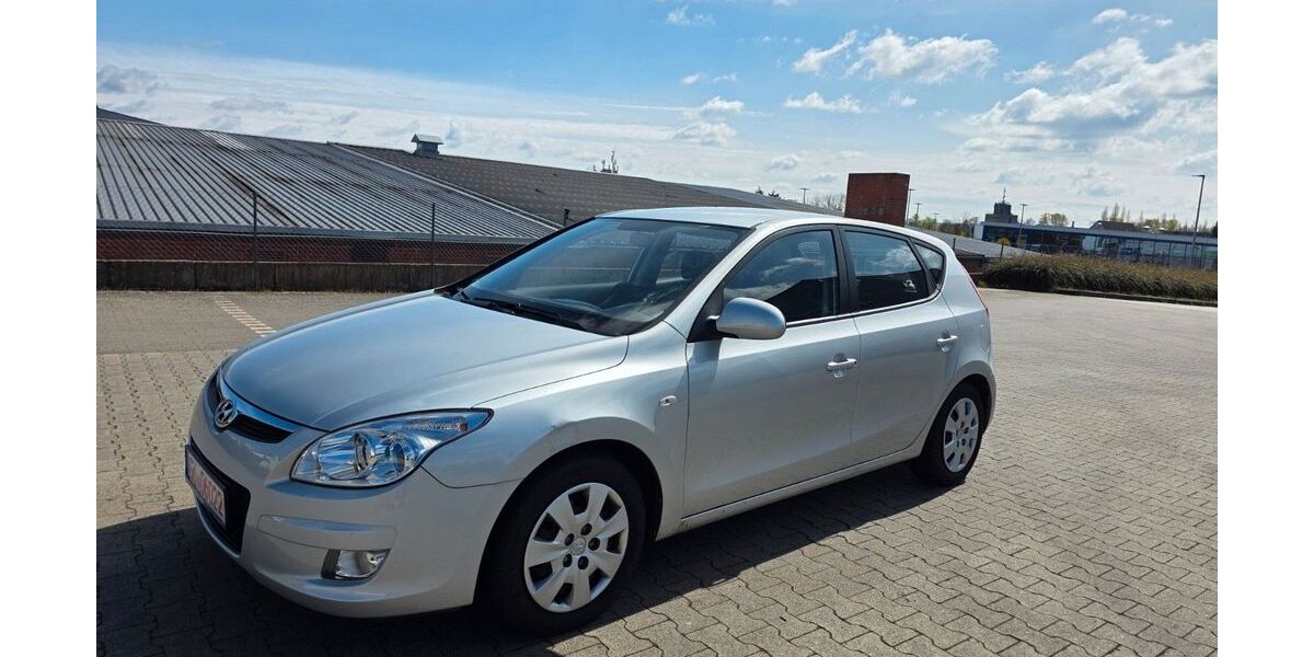 Hyundai i30 24.900 km 4.900 &euro; Rosdorf 37124