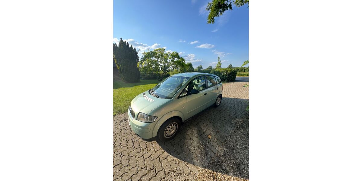 Audi A2 401.500 km 2.699 &euro; Hamburg 22113
