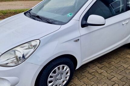 Hyundai i20 81.000 km 4.650 &euro; Osnabrück 49090