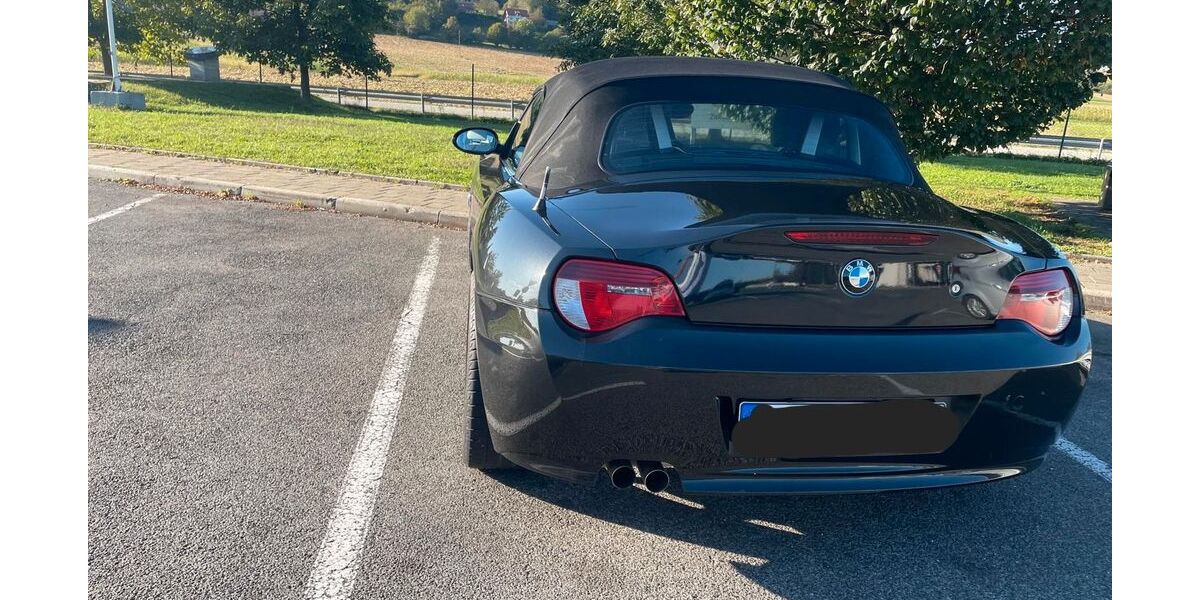BMW Z4 166.000 km 8.000 € München 80993