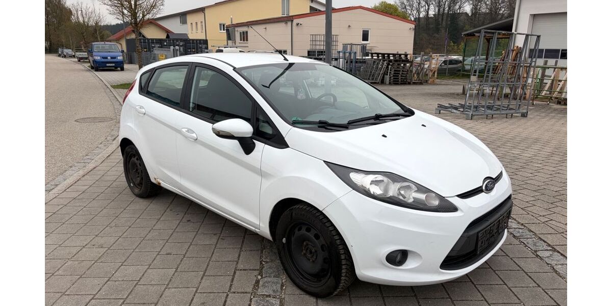 Ford Fiesta 154.000 km 1.650 &euro; Inning am Holz 84416