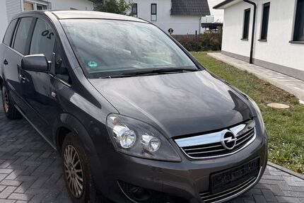 Opel Zafira 196.202 km 2.900 &euro; Trossingen 78647