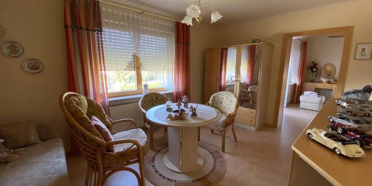 Mehrfamilienhaus, Wohnhaus Treuchtlingen - 7 Zimmer, 180 m&sup2;, 620.000&euro; | Angebot:26079409