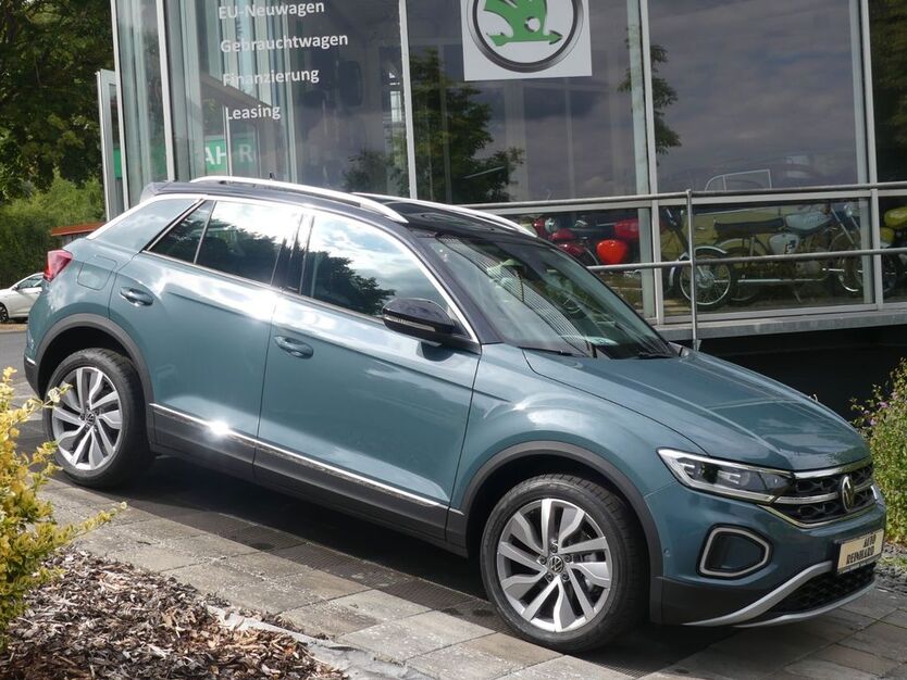 VW T-Roc 1.360 km 35.500 € Buttlar 36419