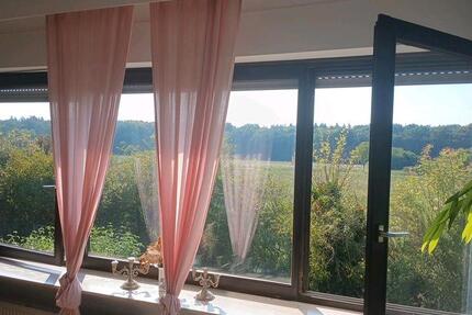 Große 3Zimmerwohnung mit Terrasse und Garten zu vermieten. zimmer