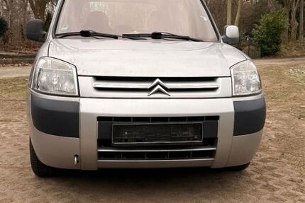 Citroen Berlingo 208.092 km 1.450 &euro; Fahrdorf 24857