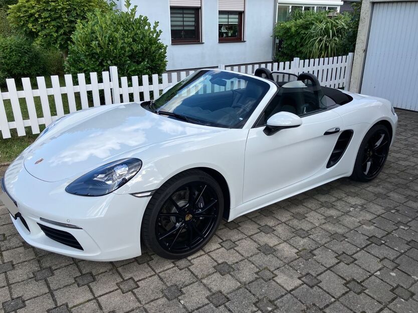 Porsche Boxster 21.000 km 74.718 € Pulsnitz 01896