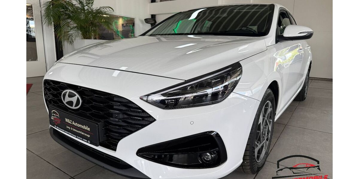 Hyundai i30 12.626 km 23.790 &euro; Kempen 47906