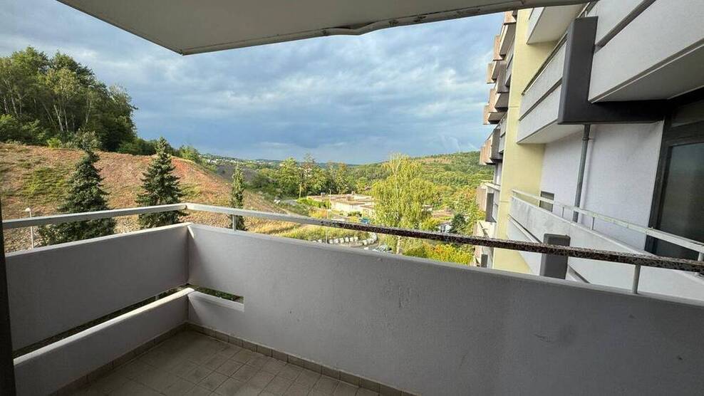 1 ZKB mit Balkon, renoviert, Mainstr. 8, 66125 Saarbrücken