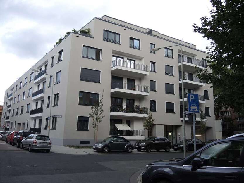 Garage zu vermieten in Frankfurt 120 €