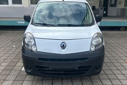 Renault Kangoo 200.621 km 3.590 &euro; München 80637
