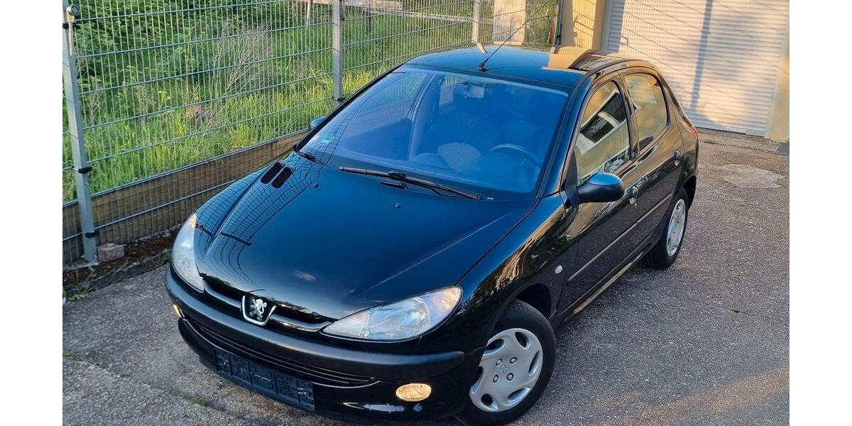 Peugeot 206 119.000 km 2.750 &euro; Köln 50354