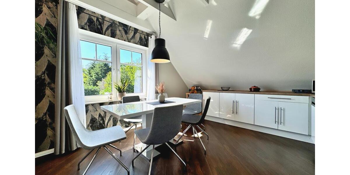 Dachgeschoßwohnung Apen - 4 Zimmer, 78 m&sup2;, 1.200&euro; | Angebot:26392493