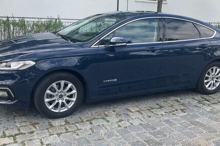 Ford Mondeo 78.500 km 16.200 € Germering 82110