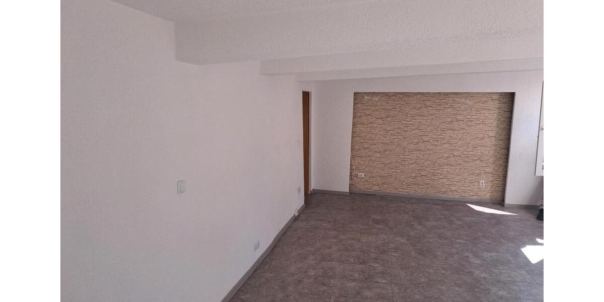 Etagenwohnung Einbeck - 3.5 Zimmer, 120 m&sup2;, 750&euro; | Angebot:26406035