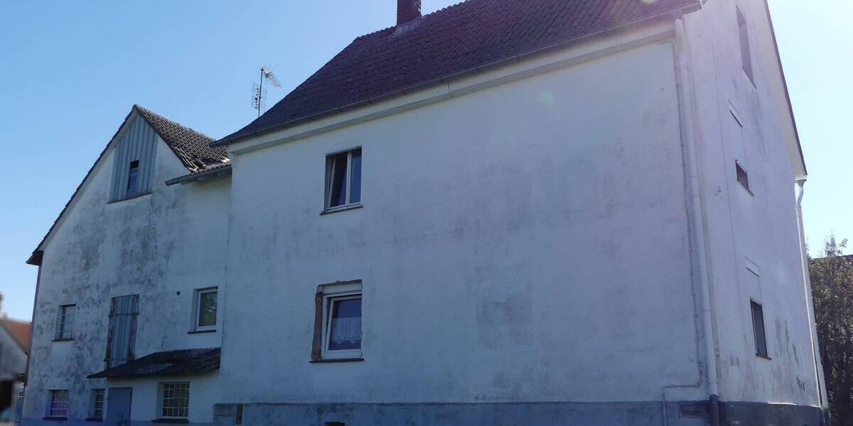 Einfamilienhaus Neustadt - 7 Zimmer, 190 m&sup2;, 95.000&euro; | Angebot:25685478