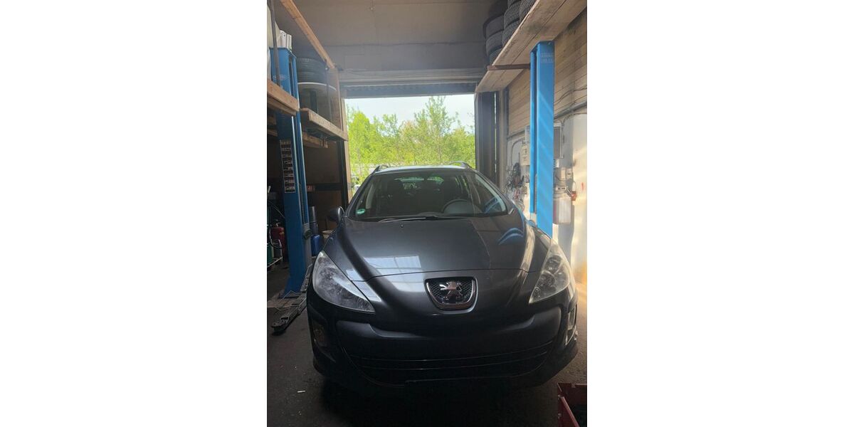 Peugeot 308 195.000 km 1.100 &euro; Stein 90547